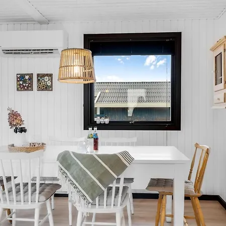 Waghn - 250m From The Sea By Interhome Harboør