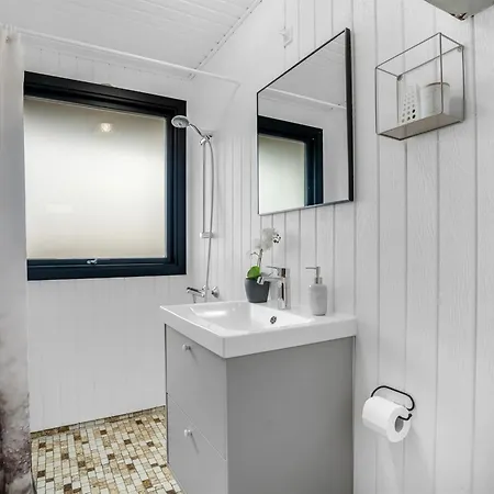 Waghn - 250m From The Sea By Interhome 度假居 *